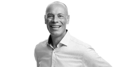 Portretfoto Pieter zwart-wit