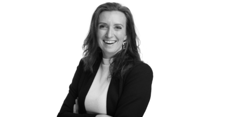 Portretfoto Vivian zwart-wit